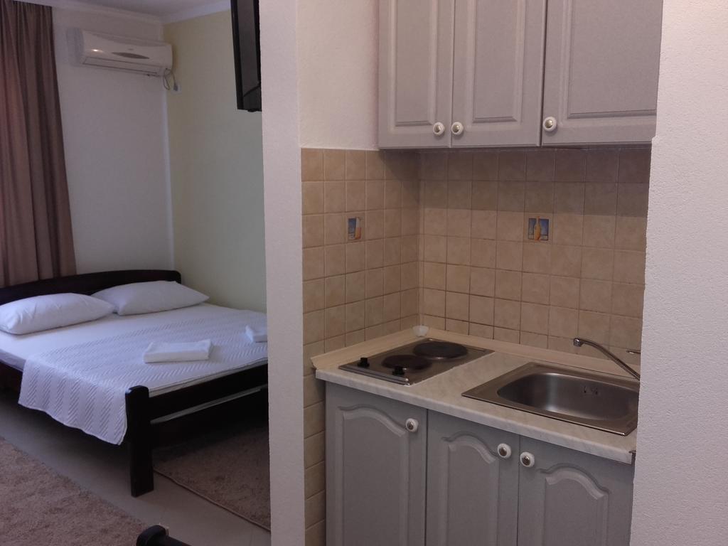 Apartments Sandra Tivat Exterior foto