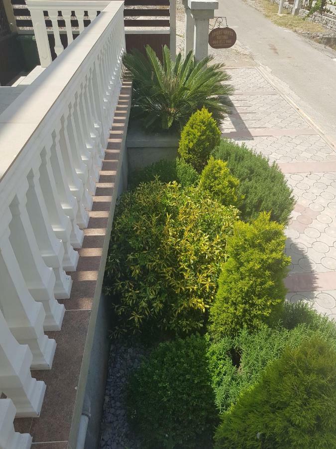 Apartments Sandra Tivat Exterior foto
